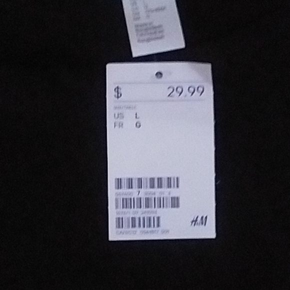 Black sweater - Picture 2 of 2